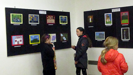 Polické děti navrhovaly nálepky na zápalkové krabičky