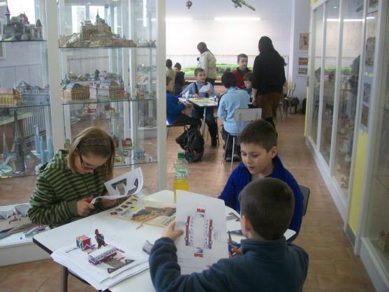 Muzeum papírových modelů má připravené programy pro školní skupiny 