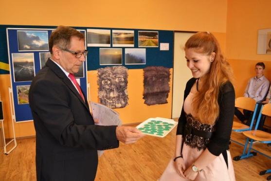 Oktáva úspěšně odmaturovala. Závěrečné slovo absolventky gymnázia 