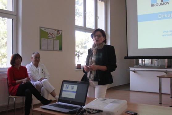 Nadační fond HOSPITAL zahájil v broumovské nemocnici výstavu fotografií 