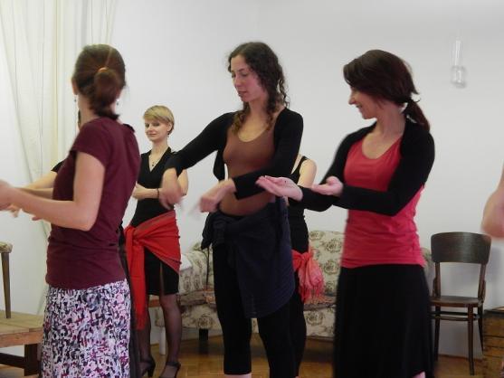 Španělský večer taneční skupiny Las Babuchas doplní kurz flamenca pro začátečníky 