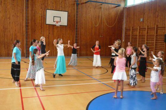Taneční klub Broumov absolvoval dvě soustředění a už soutěží 