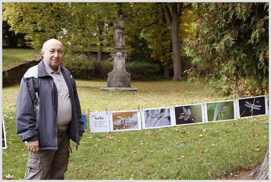 Putovní výstava fotografií Na kolíčku pokračuje v broumovském Klubu ROK 