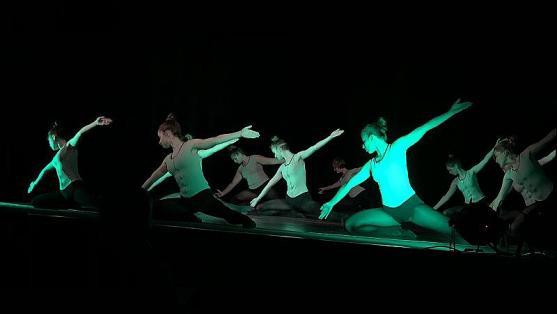 Famózní výkony mladých tanečníků