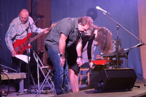 Absolvent broumovského gymnázia Jaroslav Kejzlar natáčí film Stíny Kraje