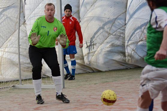 Tým starostů po penaltovém rozstřelu své loňské vítězství v teplickém turnaji neobhájil