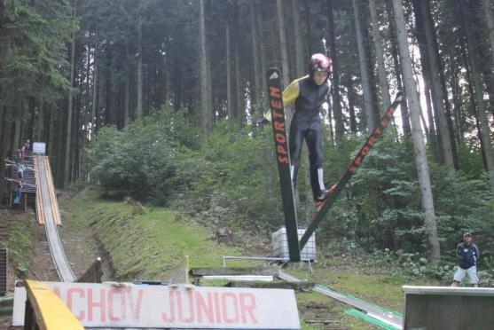 V Machově otevřeli nově zrekonstruovaný skokanský můstek