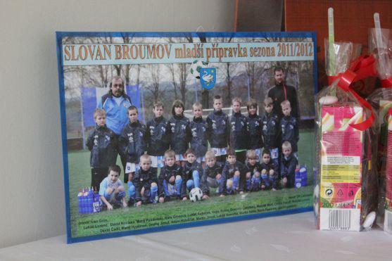 Broumovská fotbalová mladší přípravka hostila na svém hřišti týmy z Jaroměře a Horního Starého Města