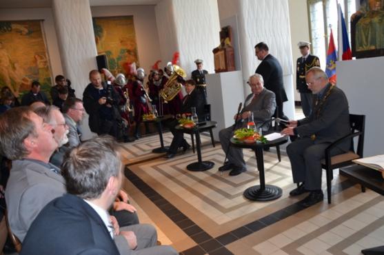 První den své návštěvy v kraji putoval prezident Miloš Zeman po Hradci Králové