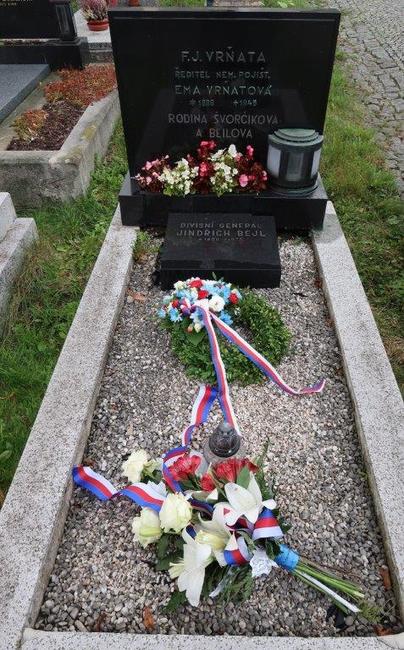 V Polici nad Metují odhalili pamětní desku Jindřichu Bejlovi