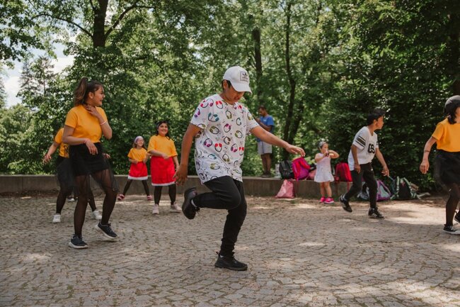 Projekt „Na jeviště II“ zapojil děti i dospělé z Broumovska