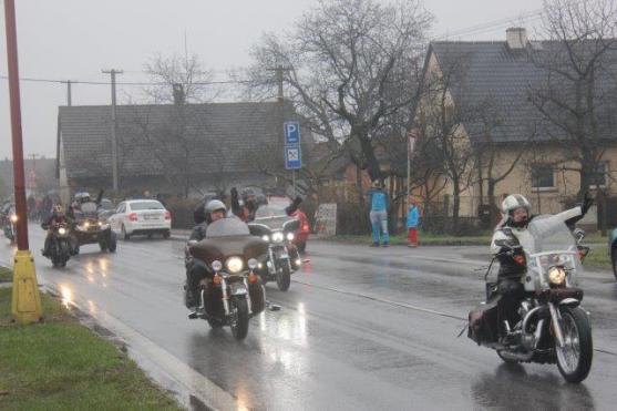 Američané do Náchoda pospíchali. Podél silnic je vítaly davy lidí