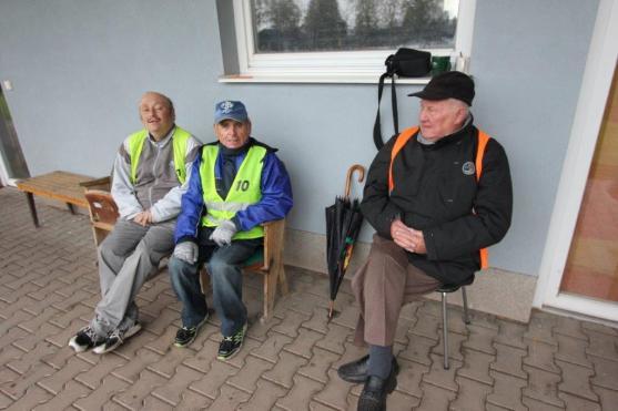 Derby rozhodl penaltou broumovský brankář Jakub Drahorád