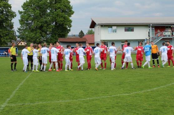 Broumov kráčí k vítězství v 1.A třídě. Uspěla také Police 