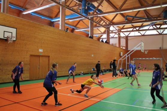 Volejbalisté Slovanu Broumov vyhráli Zimní pohár. Ženy postavily do soutěže dva týmy