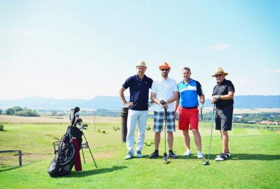 Kloboukový turnaj ovládli manželé Krulichovi a Marcela Růžičková