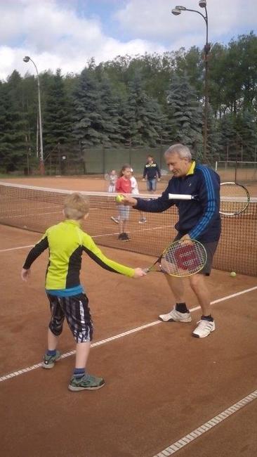 Hitem léta je tenisová školička