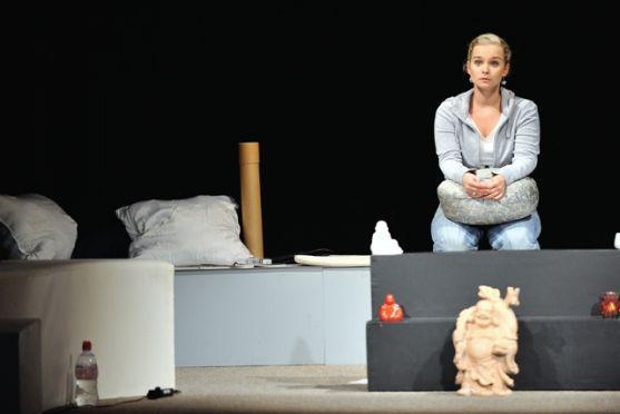 Hradecké Klicperovo divadlo uvedlo v Broumově hru Žárlivost