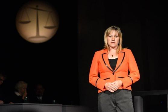 Soudní proces v Městském divadle!