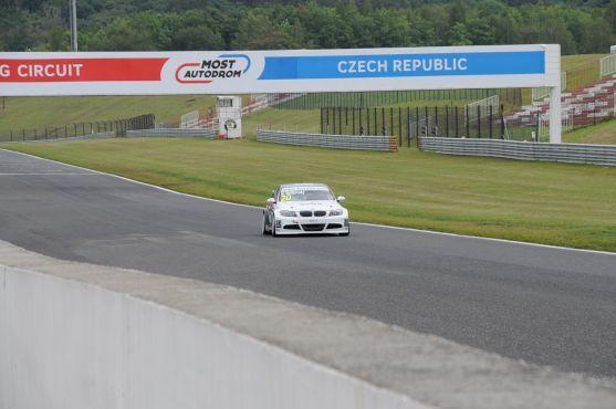 Automobilový závodník Michal Matějovský testoval vůz pro závody na Sicílii