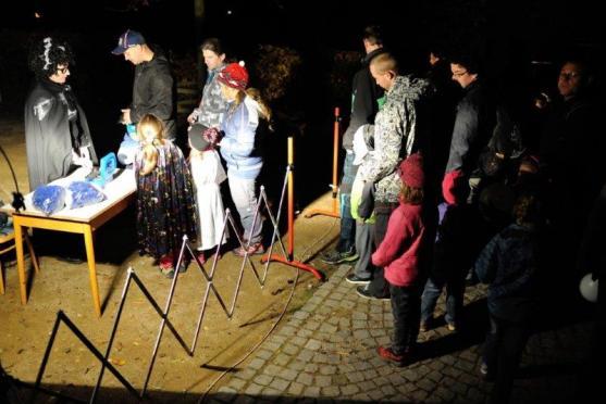 Alejka již popáté patřila čarodějkám, elfkám, smrtkám...