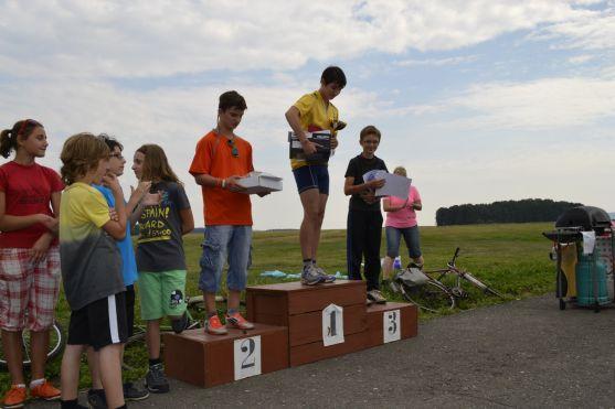 Na broumovském letišti se vzpomínalo a závodilo