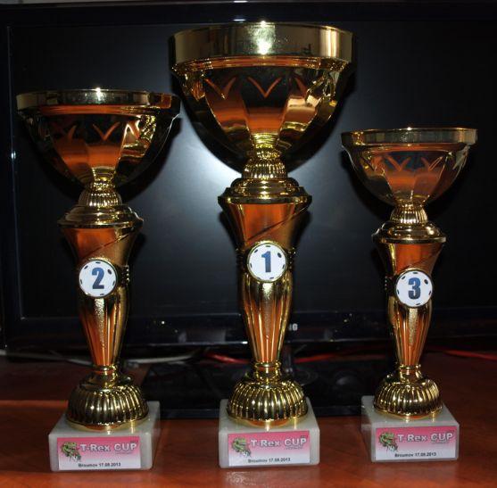 Florbalový turnaj T-Rex CUP 2013 vyhrál náchodský tým IBK Rébus