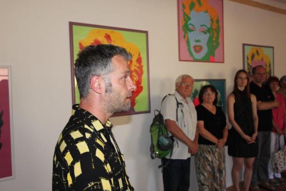 Police nad Metují zve na unikátní výstavu sítotisků Andyho Warhola