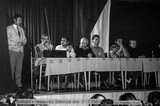 25. let od revoluce. Vzpomínky režiséra Olivera Maliny Morgensterna 