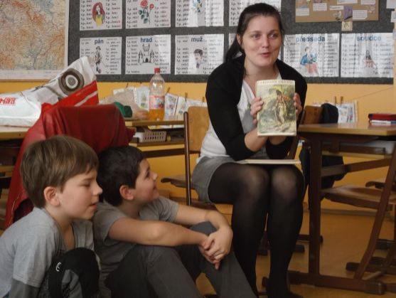 Celé Česko, včetně broumovské Masarykovy základní školy, četlo dětem 
