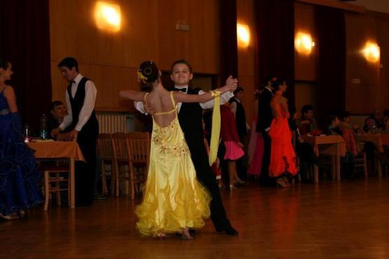 Mikulášské ceny Broumova se zúčastnilo téměř sto tanečních párů 