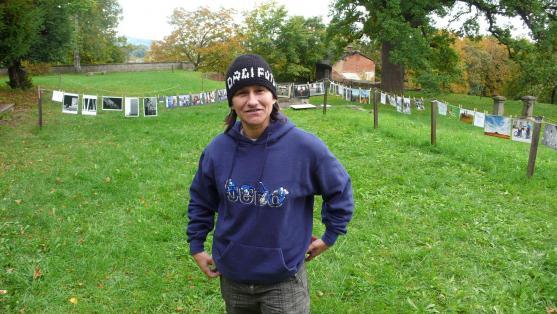 Putovní výstava fotografií Na kolíčku pokračuje v broumovském Klubu ROK 