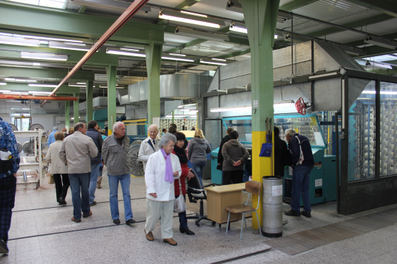 Nejmodernější tkalcovnu textilní společnosti VEBA si přišlo prohlédnout téměř 1 300 lidí