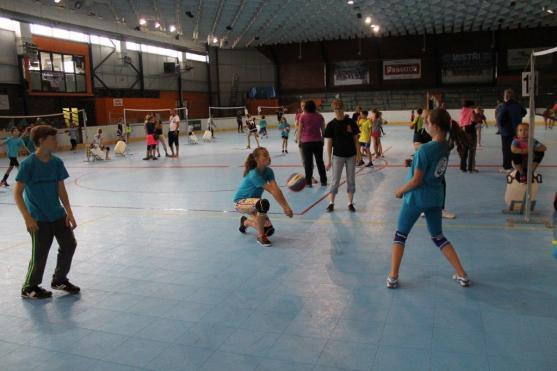 Broumovské volejbalové "barevné" týmy ukončily letošní okresní soutěž