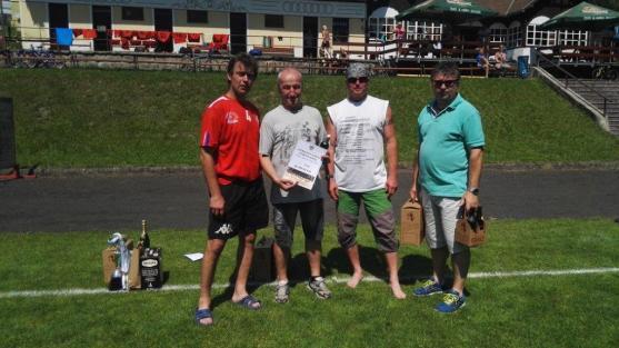 Fotbalový turnaj starých gard o Pohár Teplických skal vyhrál tým Broumova