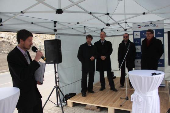 Byla slavnostně otevřena silnice v Teplicích nad Metují. Opravy krajských silnic na Broumovsku tím nekončí, ubezpečil hejtman