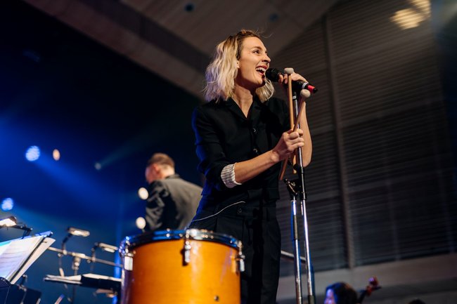 Místo předsevzetí novoroční koncerty s Police Symphony Orchestra