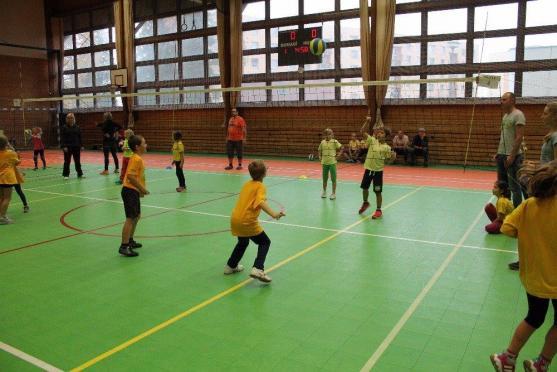 Začala sezóna "barevného" volejbalu. Jeden z turnajů se hrál i v Broumově