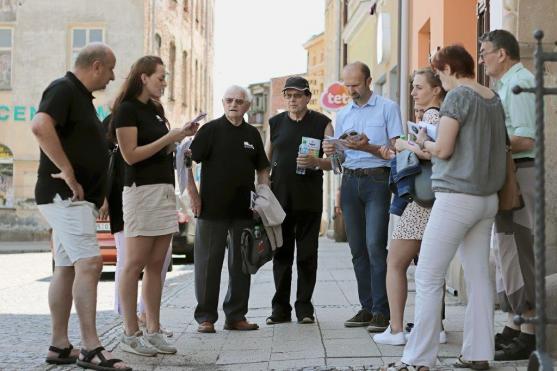 Broumov má questy. Nový turistický produkt láká k návštěvě turisty, na své si ale přijdou i místní