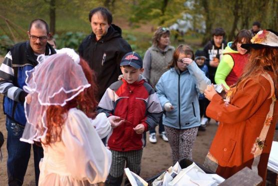Ve čtvrtek se uskutečnil sedmý ročník Strašidelné Alejky