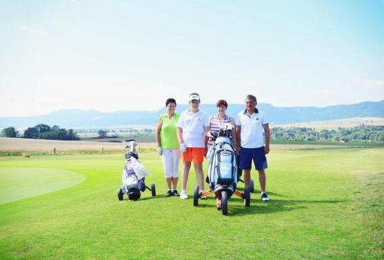 Kloboukový turnaj ovládli manželé Krulichovi a Marcela Růžičková