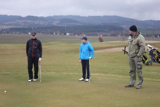 Chaloupka Cup 2016 zahájil sezónu na Grosshofu. Vyhráli otec a syn Berkovi
