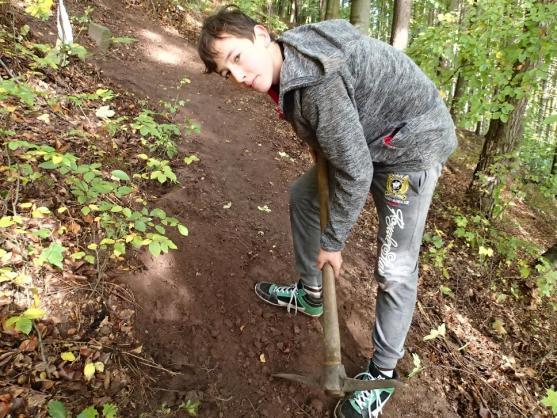 Hronovští osmáci nešli do školy, chtěli pracovat