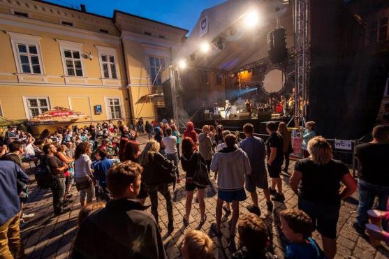 Broumovská pouť objektivem Járy Wintera 