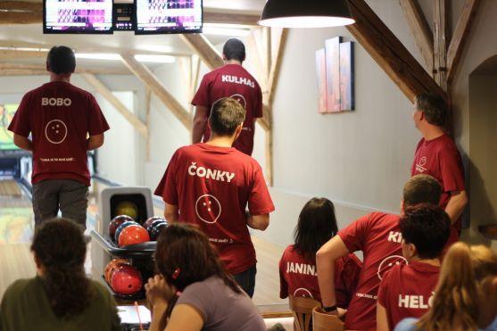 Obliba bowlingových firemních turnajů ve Walzlovce stoupá
