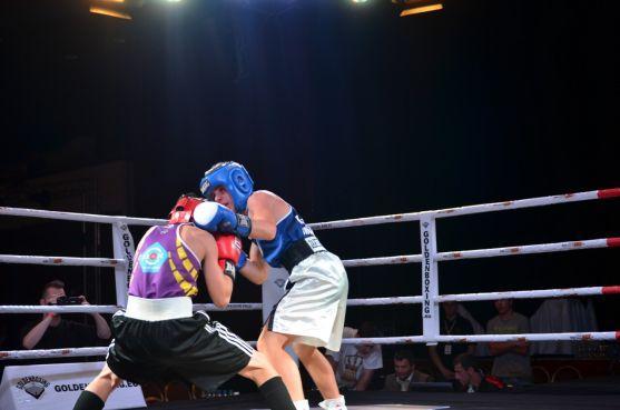 Fotogalerie a video z vítězného boxerského utkání Jakuba Šudy v pražském Hotelu Hilton