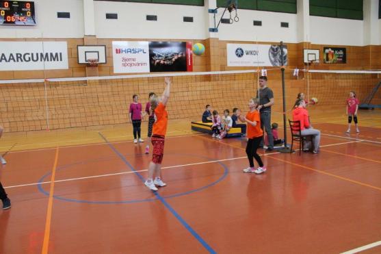 Broumovské volejbalové naděje zatím sbírají zkušenosti