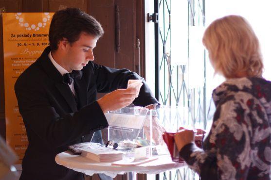 Sedmý ročník festivalu Za poklady Broumovska skončil. Zaznamenal rekordní počet návštěvníků i rekord ve výši dobrovolného vstupného 