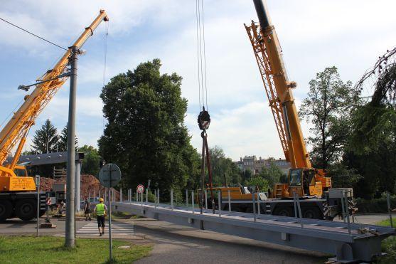 Lávka z Manor House k Hotelu Veba je na svém místě 