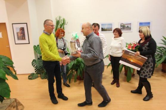 Do nemocnice většinou nikdo nechodí, když zrovna nemusí... 